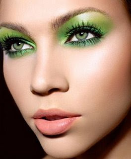 Green Eyes Makeup