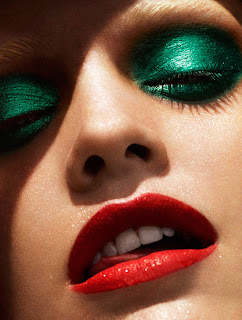 Green Eyeshadow Red Lips