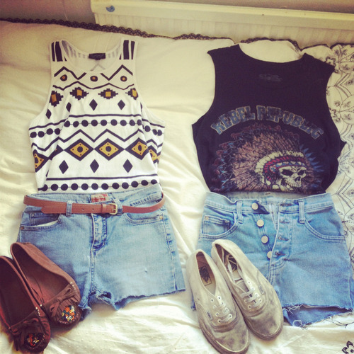 High Waisted Shorts Tumblr Outfits
