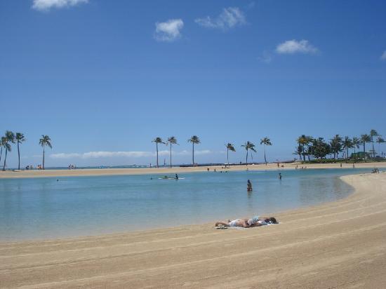 Hilton Hawaiian Village Beach Resort Map
