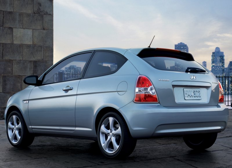 Hyundai Accent Hatchback 2010