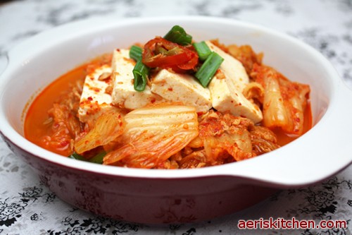 Kimchi Jjigae With Tuna