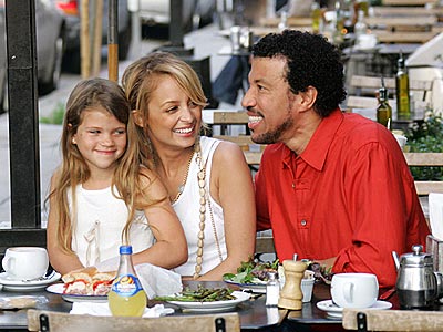 Lionel Richie Wife Pictures