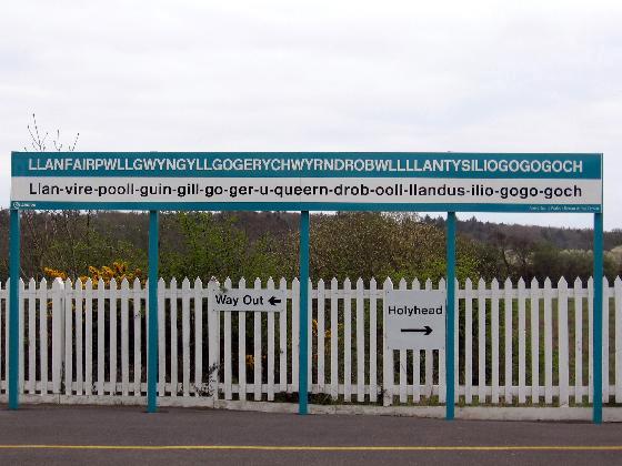 Llanfairpwllgwyngyllgogerychwyrndrobwllllantysiliogogogoch Station