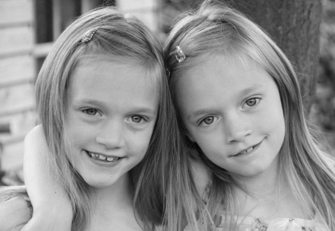 Louis Tomlinson Sisters Daisy And Phoebe