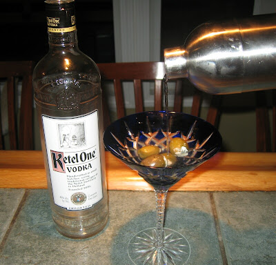 Martini Pour